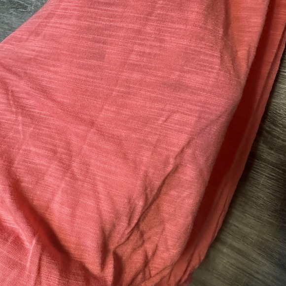 AMERICAN EAGLE OUTFITTERS TOP  CORAL  ZIPPER  ON BACK‎  Women's XS Flowy - Picture 6 of 6